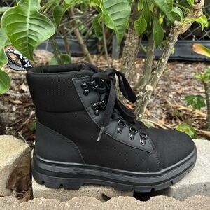 Dr. Martens Women's Combs Casual Boots - Sz. 8 L